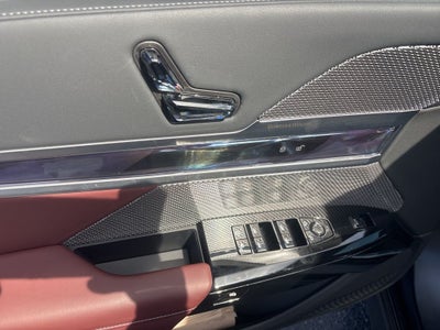 2025 BMW 7 Series 740i