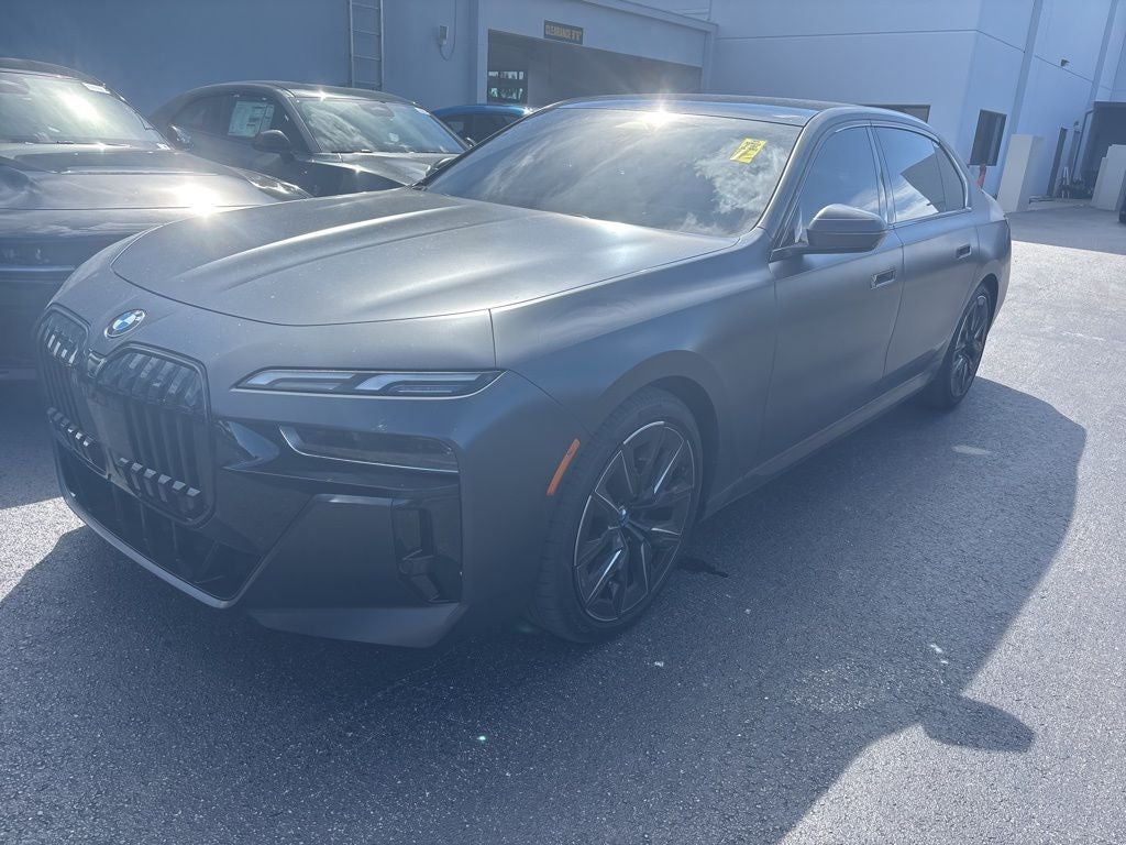 2025 BMW 7 Series 740i