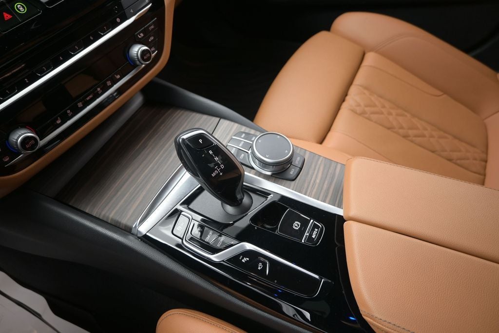 2021 BMW 5 Series 530i