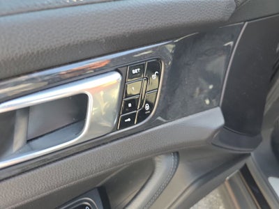 2017 Porsche Panamera 4S