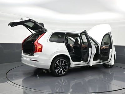 2024 Volvo XC90 B5 Plus
