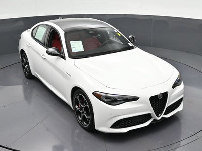 2025 Alfa Romeo Giulia Base