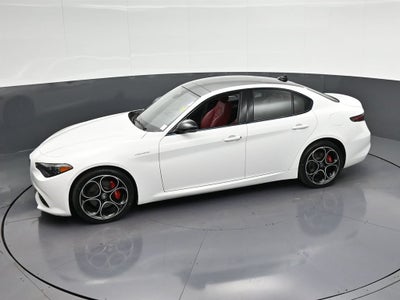 2025 Alfa Romeo Giulia Base