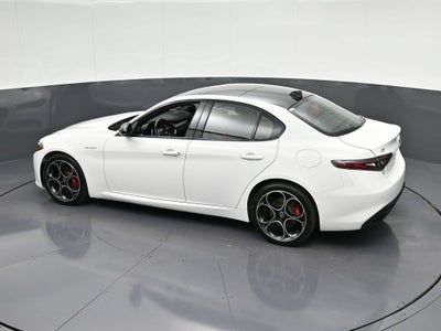 2025 Alfa Romeo Giulia Base