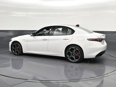 2025 Alfa Romeo Giulia Base
