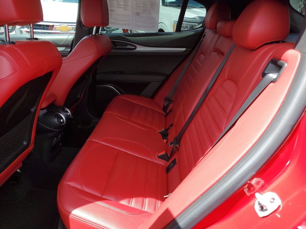 2022 Alfa Romeo Stelvio Veloce