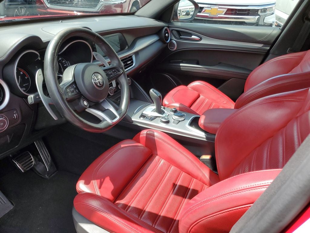 2022 Alfa Romeo Stelvio Veloce