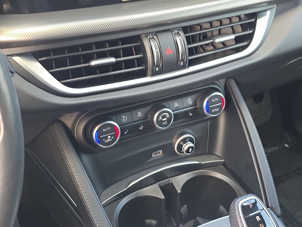 2023 Alfa Romeo Stelvio Veloce