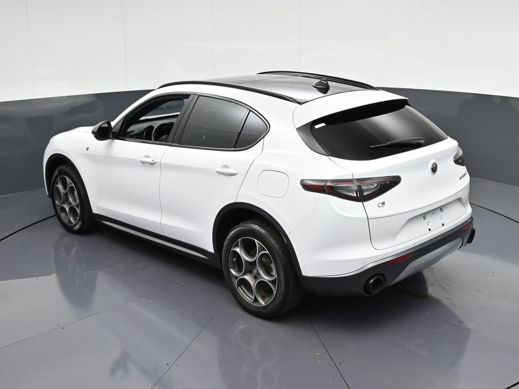 2024 Alfa Romeo Stelvio Ti