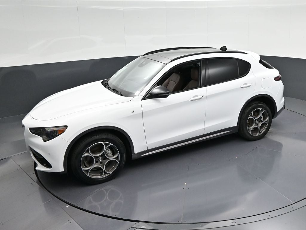 2024 Alfa Romeo Stelvio Ti