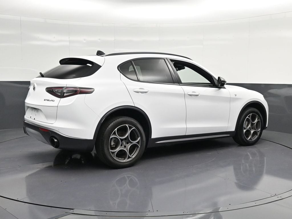 2024 Alfa Romeo Stelvio Ti