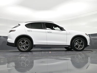 2024 Alfa Romeo Stelvio Ti