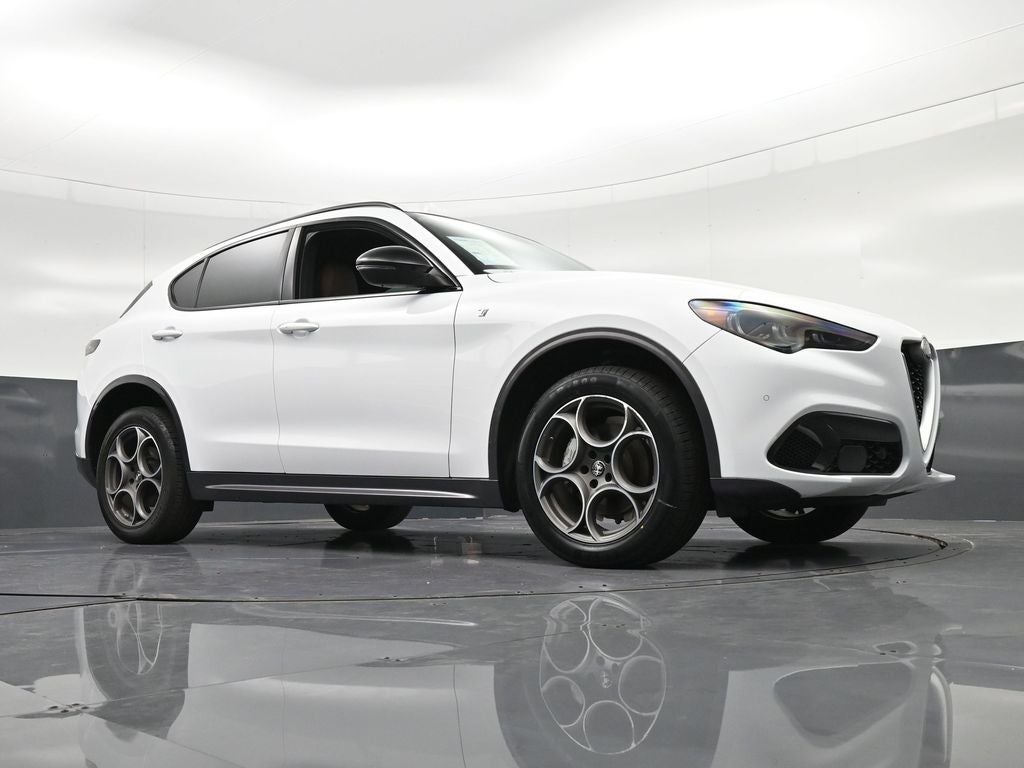 2024 Alfa Romeo Stelvio Ti