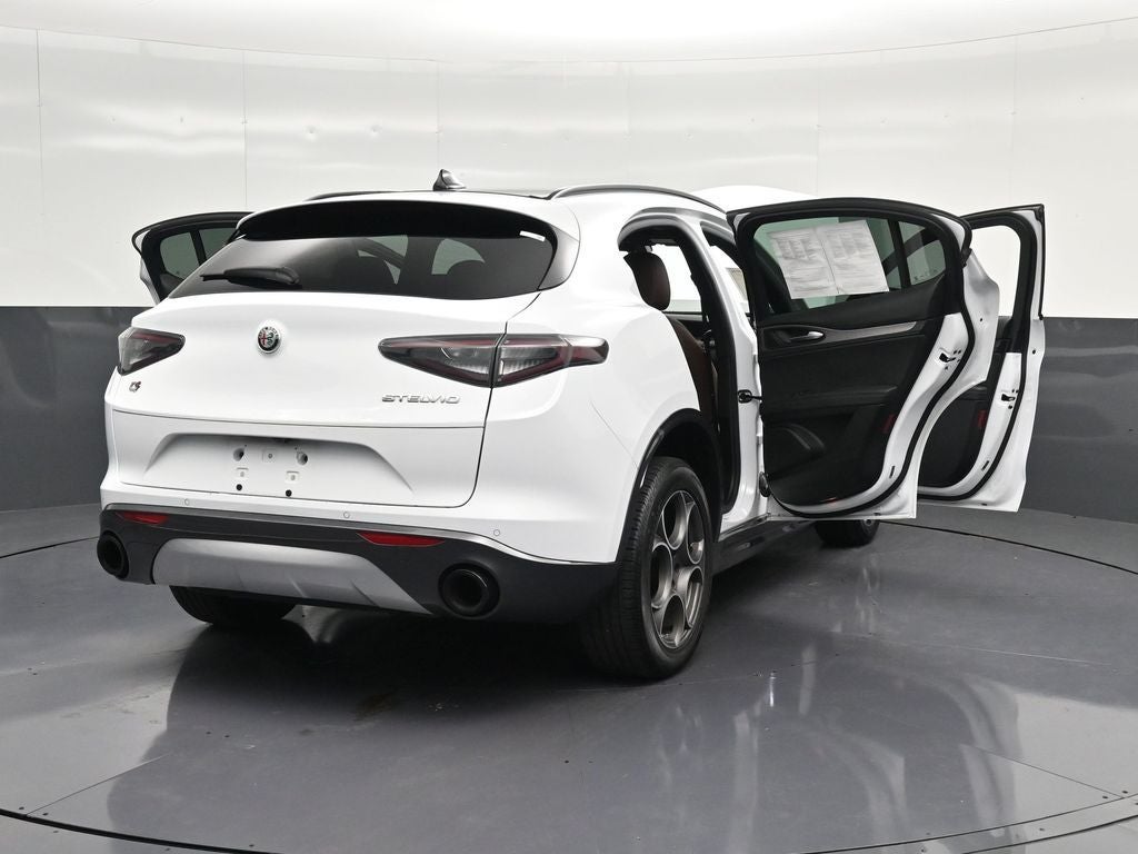 2024 Alfa Romeo Stelvio Ti