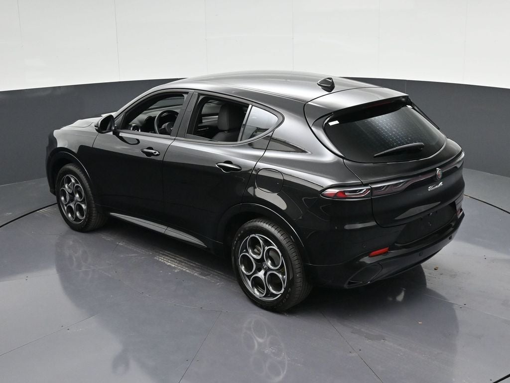 2025 Alfa Romeo Tonale Base