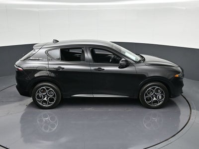 2025 Alfa Romeo Tonale Base