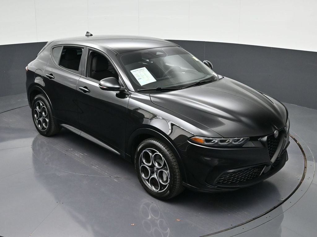 2025 Alfa Romeo Tonale Base