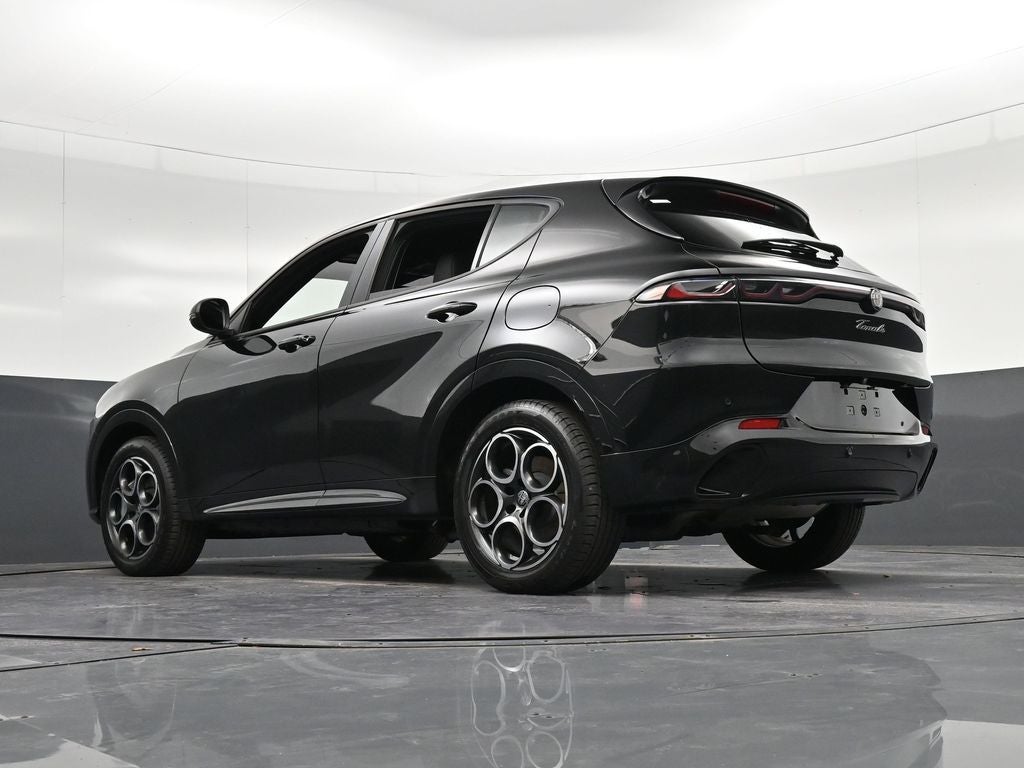 2025 Alfa Romeo Tonale Base