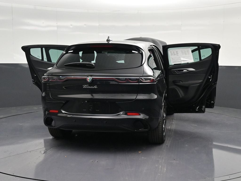 2025 Alfa Romeo Tonale Base