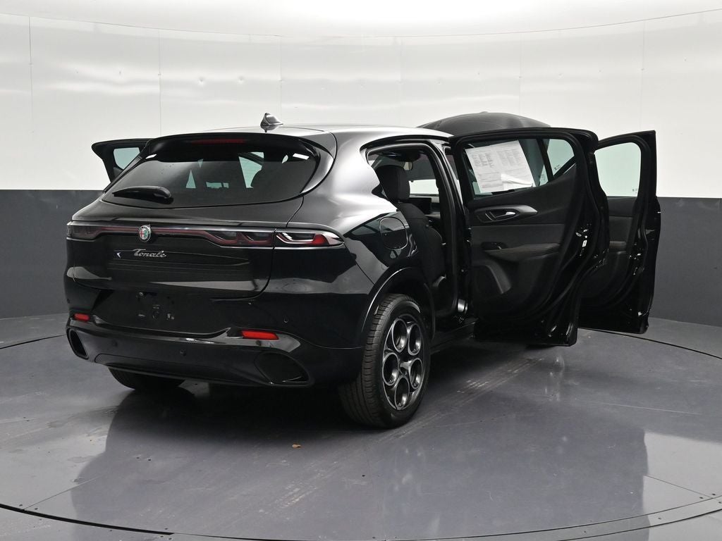 2025 Alfa Romeo Tonale Base