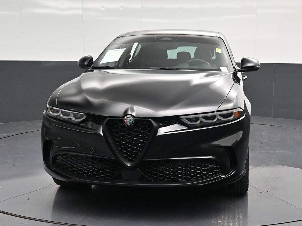 2025 Alfa Romeo Tonale Base